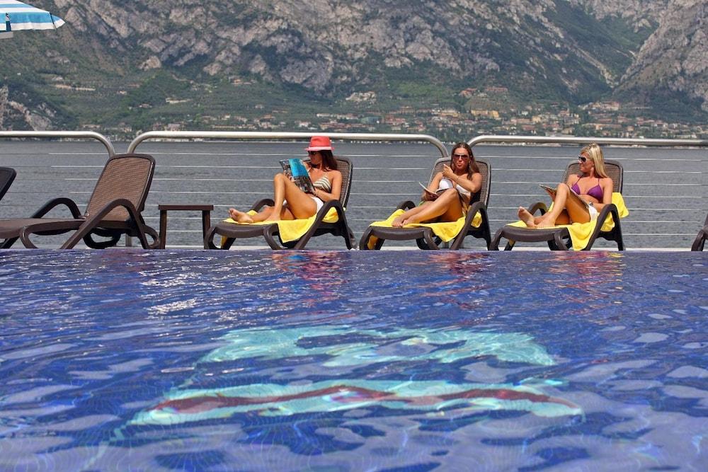 Hotel Sailing Center Malcesine Exterior foto