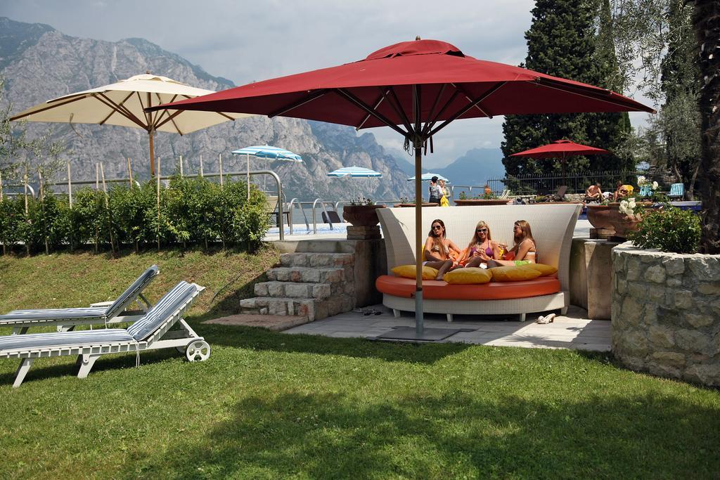 Hotel Sailing Center Malcesine Exterior foto