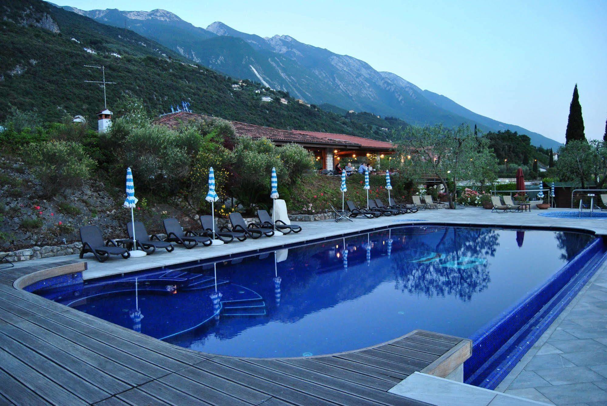 Hotel Sailing Center Malcesine Exterior foto